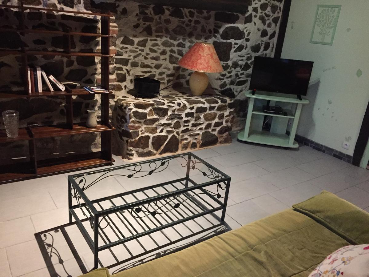 Gites Au Clos Du Lit Saint-Aaron Ngoại thất bức ảnh