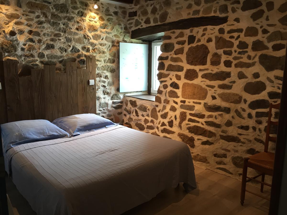 Gites Au Clos Du Lit Saint-Aaron Ngoại thất bức ảnh