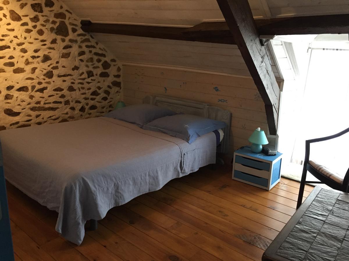 Gites Au Clos Du Lit Saint-Aaron Ngoại thất bức ảnh